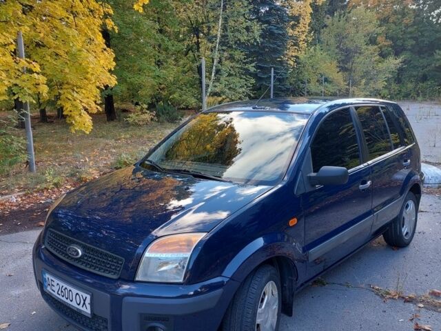Синій Форд Фьюжен, об'ємом двигуна 1.2 л та пробігом 200 тис. км за 4900 $, фото 1 на Automoto.ua