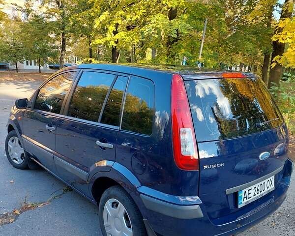 Синій Форд Фьюжен, об'ємом двигуна 1.4 л та пробігом 200 тис. км за 4900 $, фото 6 на Automoto.ua