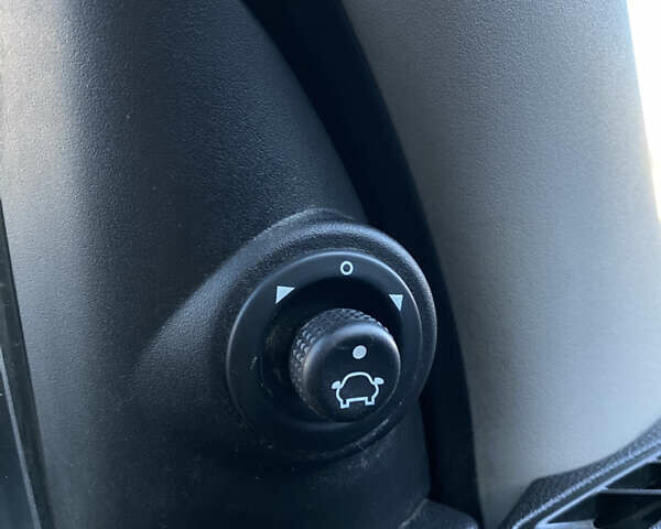 Синий Форд Фьюжн, объемом двигателя 1.4 л и пробегом 231 тыс. км за 4650 $, фото 18 на Automoto.ua