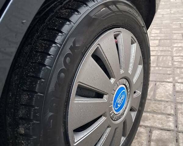 Синий Форд Фьюжн, объемом двигателя 1.4 л и пробегом 186 тыс. км за 5333 $, фото 25 на Automoto.ua