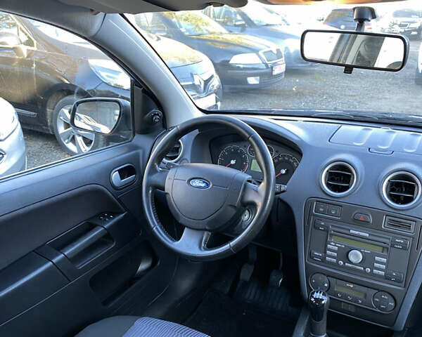 Синий Форд Фьюжн, объемом двигателя 1.4 л и пробегом 231 тыс. км за 4650 $, фото 6 на Automoto.ua