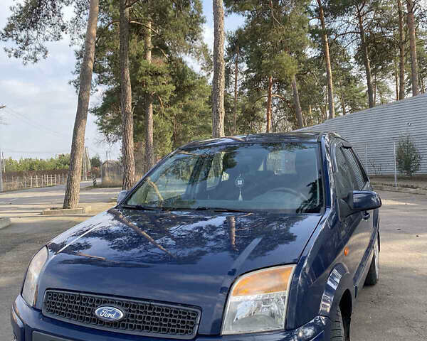 Синий Форд Фьюжн, объемом двигателя 1.4 л и пробегом 250 тыс. км за 4500 $, фото 2 на Automoto.ua