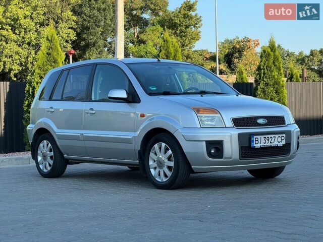 Синий Форд Фьюжн, объемом двигателя 1.4 л и пробегом 230 тыс. км за 5500 $, фото 4 на Automoto.ua