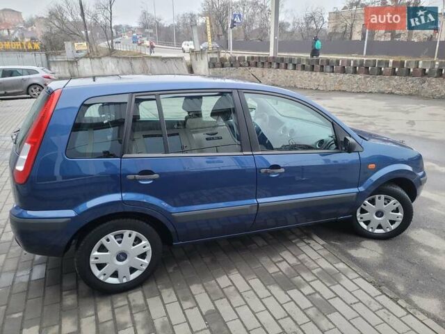 Синій Форд Фьюжен, об'ємом двигуна 0 л та пробігом 198 тис. км за 5555 $, фото 3 на Automoto.ua