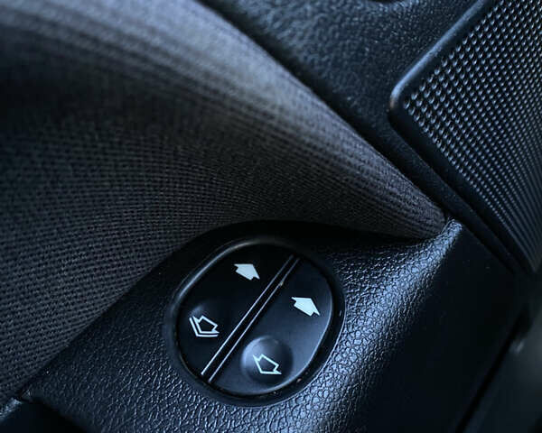 Синий Форд Фьюжн, объемом двигателя 1.4 л и пробегом 231 тыс. км за 4650 $, фото 15 на Automoto.ua