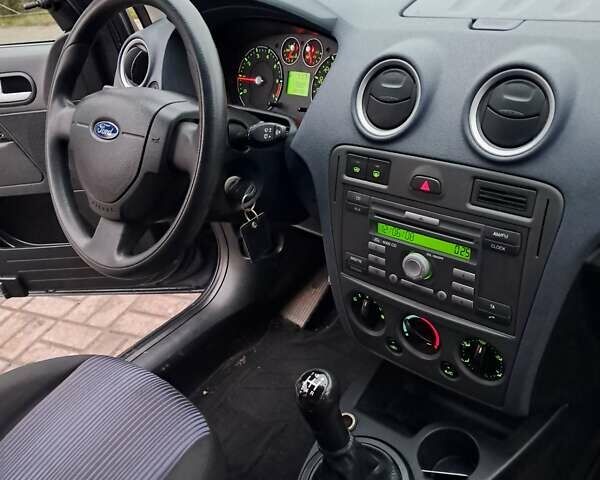 Синий Форд Фьюжн, объемом двигателя 1.4 л и пробегом 186 тыс. км за 5333 $, фото 9 на Automoto.ua