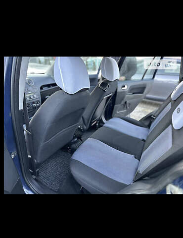 Синий Форд Фьюжн, объемом двигателя 1.4 л и пробегом 250 тыс. км за 4500 $, фото 19 на Automoto.ua