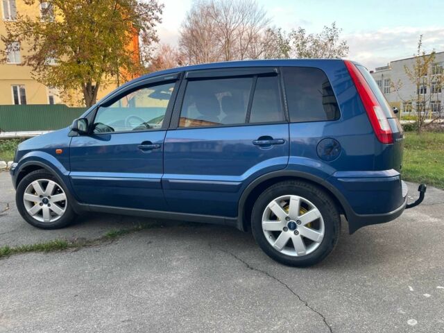 Синий Форд Фьюжн, объемом двигателя 1.6 л и пробегом 179 тыс. км за 5500 $, фото 6 на Automoto.ua