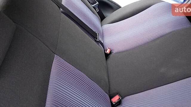 Синій Форд Фьюжен, об'ємом двигуна 1.4 л та пробігом 93 тис. км за 5950 $, фото 13 на Automoto.ua