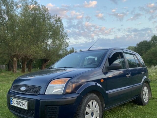 Синій Форд Фьюжен, об'ємом двигуна 1.4 л та пробігом 250 тис. км за 4250 $, фото 1 на Automoto.ua