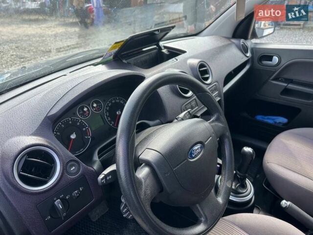 Синий Форд Фьюжн, объемом двигателя 1.4 л и пробегом 230 тыс. км за 5800 $, фото 8 на Automoto.ua