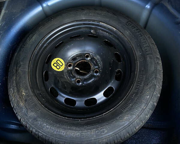 Синий Форд Фьюжн, объемом двигателя 1.4 л и пробегом 231 тыс. км за 4650 $, фото 11 на Automoto.ua