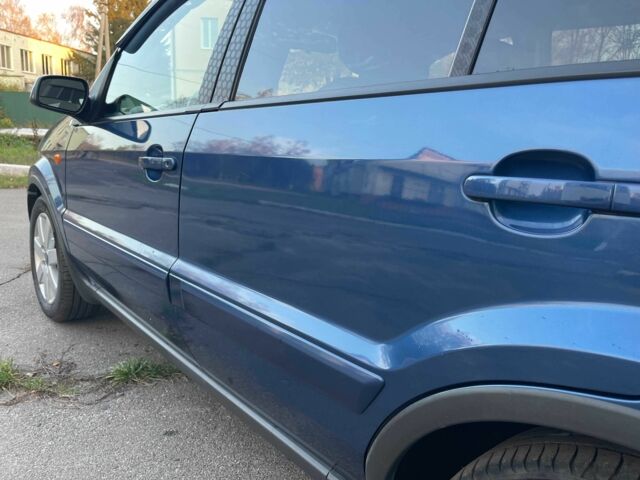 Синий Форд Фьюжн, объемом двигателя 1.6 л и пробегом 179 тыс. км за 5500 $, фото 4 на Automoto.ua