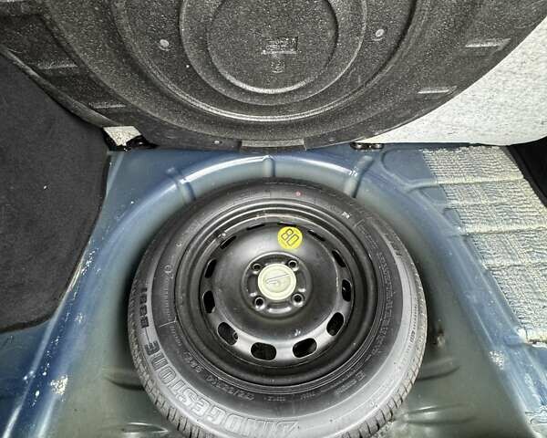 Синий Форд Фьюжн, объемом двигателя 1.39 л и пробегом 160 тыс. км за 4900 $, фото 12 на Automoto.ua