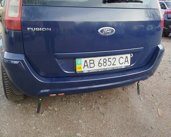 Синій Форд Фьюжен, об'ємом двигуна 1.4 л та пробігом 193 тис. км за 4700 $, фото 13 на Automoto.ua