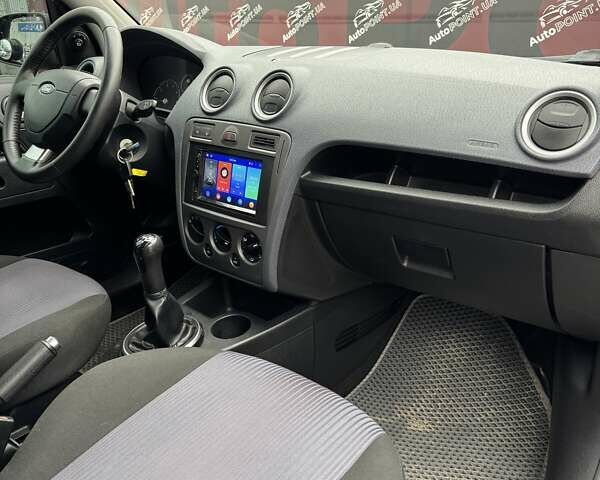 Синий Форд Фьюжн, объемом двигателя 1.39 л и пробегом 160 тыс. км за 4900 $, фото 25 на Automoto.ua