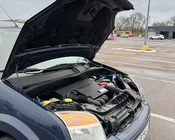 Синий Форд Фьюжн, объемом двигателя 1.4 л и пробегом 147 тыс. км за 6200 $, фото 19 на Automoto.ua