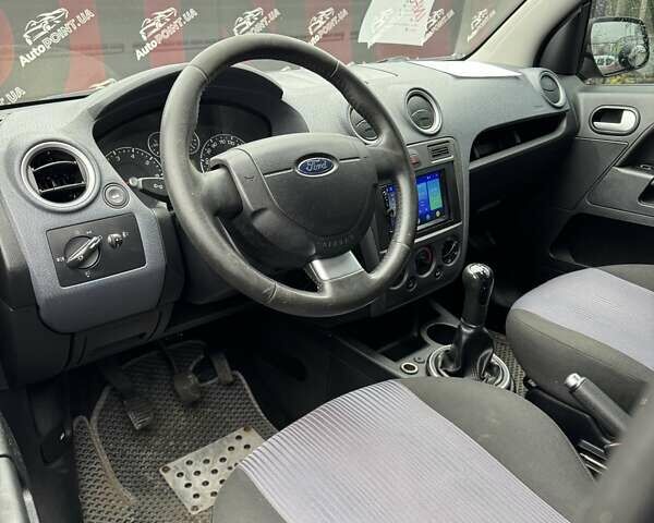 Синий Форд Фьюжн, объемом двигателя 1.39 л и пробегом 160 тыс. км за 4900 $, фото 18 на Automoto.ua