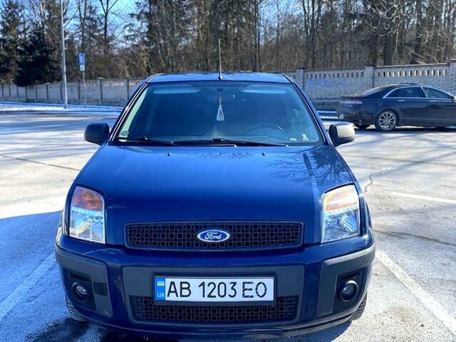 Синий Форд Фьюжн, объемом двигателя 1.4 л и пробегом 150 тыс. км за 5000 $, фото 2 на Automoto.ua