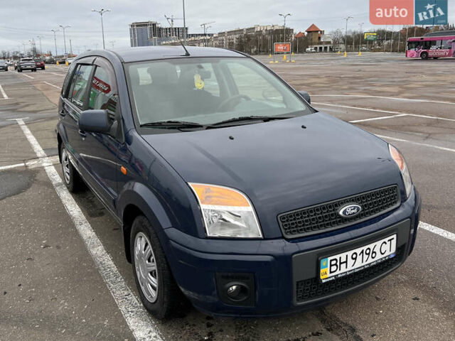 Синий Форд Фьюжн, объемом двигателя 1.4 л и пробегом 147 тыс. км за 6200 $, фото 7 на Automoto.ua