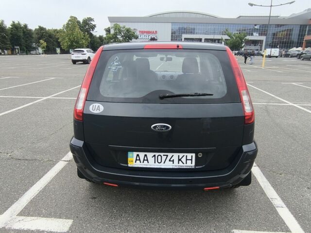 Синий Форд Фьюжн, объемом двигателя 0 л и пробегом 212 тыс. км за 5500 $, фото 3 на Automoto.ua