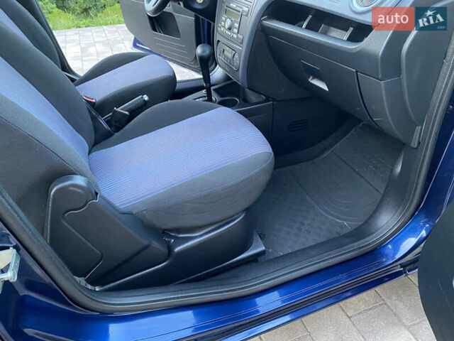 Синий Форд Фьюжн, объемом двигателя 1.6 л и пробегом 190 тыс. км за 7190 $, фото 24 на Automoto.ua