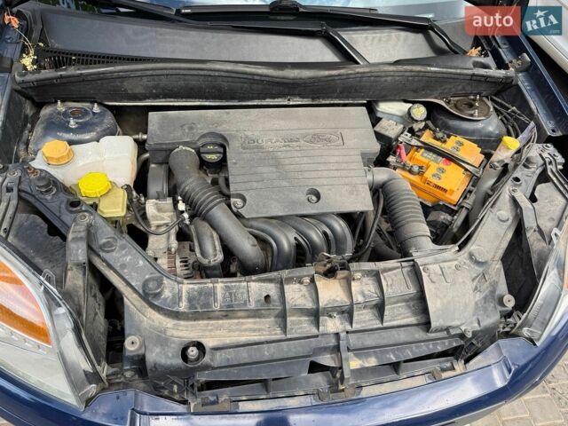 Синій Форд Фьюжен, об'ємом двигуна 1.39 л та пробігом 152 тис. км за 4900 $, фото 17 на Automoto.ua