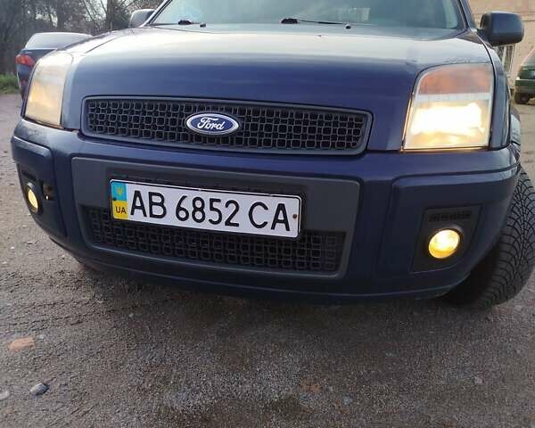 Синій Форд Фьюжен, об'ємом двигуна 1.4 л та пробігом 193 тис. км за 4700 $, фото 12 на Automoto.ua