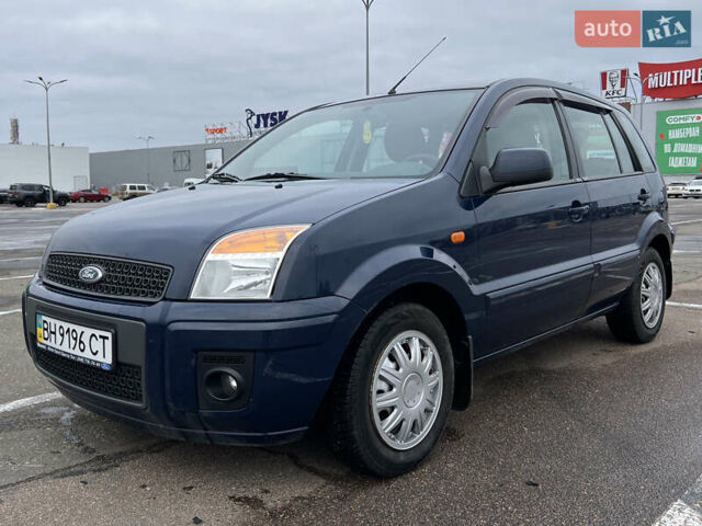 Синий Форд Фьюжн, объемом двигателя 1.4 л и пробегом 147 тыс. км за 6200 $, фото 3 на Automoto.ua