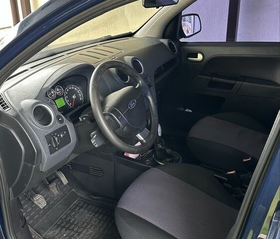 Синий Форд Фьюжн, объемом двигателя 1.4 л и пробегом 285 тыс. км за 5650 $, фото 3 на Automoto.ua