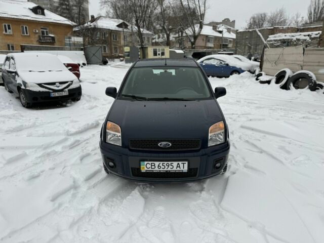 Синій Форд Фьюжен, об'ємом двигуна 1.4 л та пробігом 109 тис. км за 5500 $, фото 1 на Automoto.ua