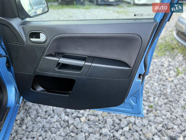 Синій Форд Фьюжен, об'ємом двигуна 1.4 л та пробігом 171 тис. км за 6599 $, фото 19 на Automoto.ua