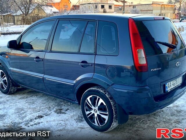 Синій Форд Фьюжен, об'ємом двигуна 1.4 л та пробігом 22600 тис. км за 4300 $, фото 3 на Automoto.ua