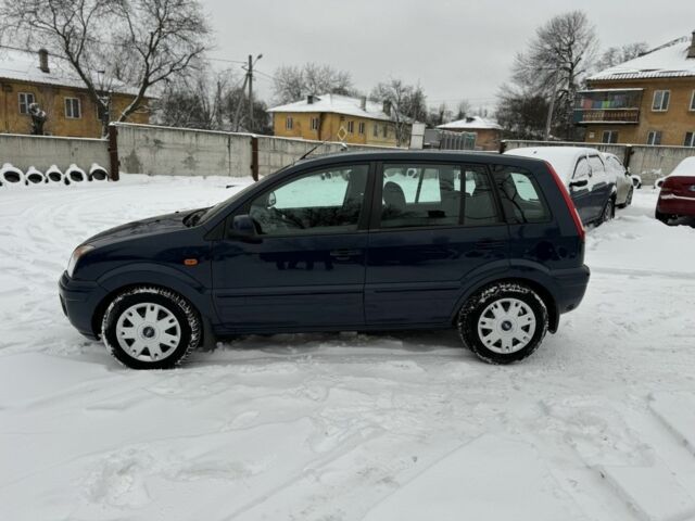 Синій Форд Фьюжен, об'ємом двигуна 1.4 л та пробігом 109 тис. км за 5500 $, фото 4 на Automoto.ua