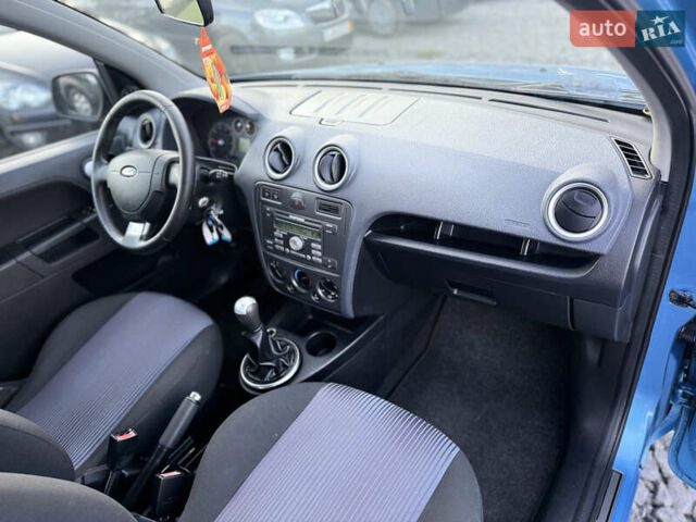 Синій Форд Фьюжен, об'ємом двигуна 1.4 л та пробігом 171 тис. км за 6599 $, фото 21 на Automoto.ua