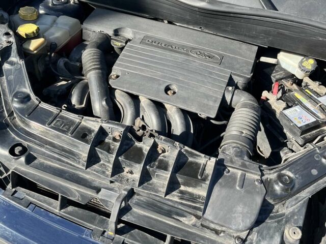 Синій Форд Фьюжен, об'ємом двигуна 1.4 л та пробігом 215 тис. км за 5800 $, фото 4 на Automoto.ua