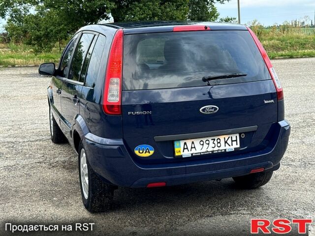 Синій Форд Фьюжен, об'ємом двигуна 1.6 л та пробігом 255 тис. км за 4500 $, фото 4 на Automoto.ua