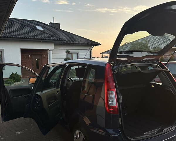 Синий Форд Фьюжн, объемом двигателя 1.6 л и пробегом 137 тыс. км за 5600 $, фото 5 на Automoto.ua