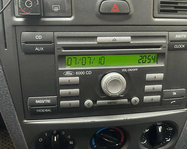 Синий Форд Фьюжн, объемом двигателя 1.4 л и пробегом 164 тыс. км за 5500 $, фото 14 на Automoto.ua