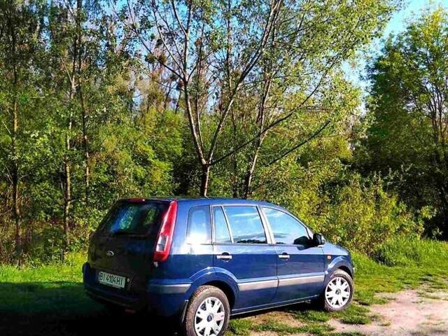 Синий Форд Фьюжн, объемом двигателя 1.4 л и пробегом 204 тыс. км за 5700 $, фото 3 на Automoto.ua