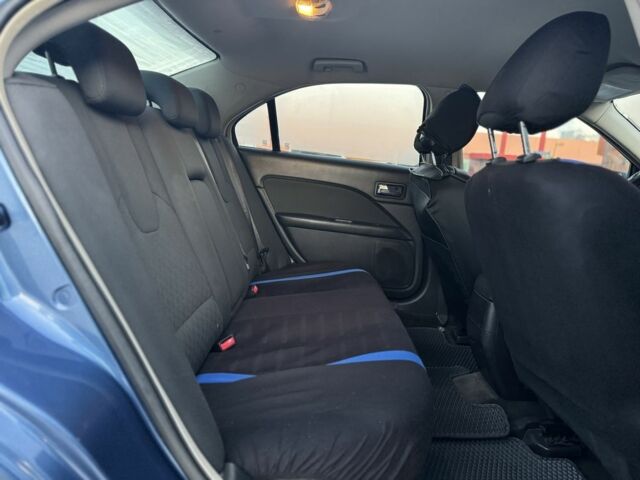 Синий Форд Фьюжн, объемом двигателя 2.5 л и пробегом 290 тыс. км за 4990 $, фото 8 на Automoto.ua