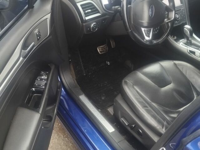 Синий Форд Фьюжн, объемом двигателя 2 л и пробегом 242 тыс. км за 8500 $, фото 8 на Automoto.ua