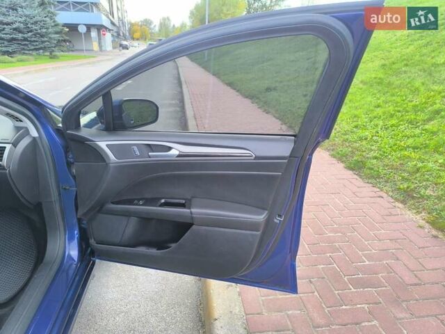 Синій Форд Фьюжен, об'ємом двигуна 2 л та пробігом 250 тис. км за 9500 $, фото 22 на Automoto.ua
