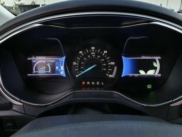 Синий Форд Фьюжн, объемом двигателя 2 л и пробегом 268 тыс. км за 9000 $, фото 5 на Automoto.ua