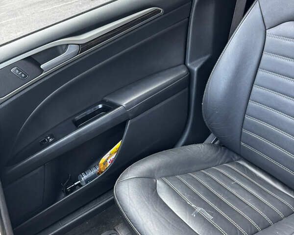 Форд Фьюжн 2013 в Киеве на Automoto.ua Синий Форд Фьюжн, объемом двигателя 1.6 л и пробегом 280 тыс. км за 7800 $, фото 8 на Automoto.ua