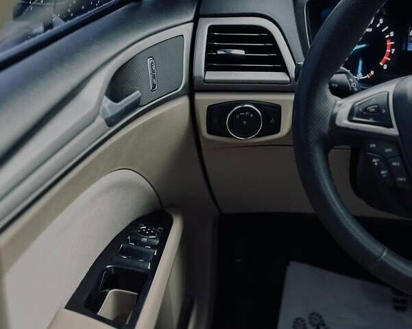 Синий Форд Фьюжн, объемом двигателя 1.5 л и пробегом 187 тыс. км за 8100 $, фото 4 на Automoto.ua