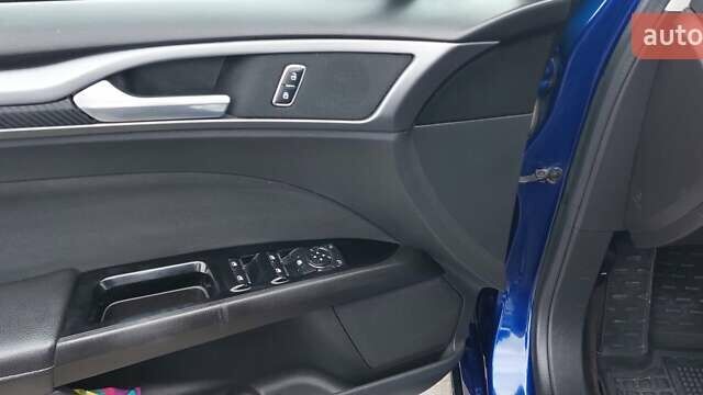 Синий Форд Фьюжн, объемом двигателя 2.49 л и пробегом 157 тыс. км за 9750 $, фото 11 на Automoto.ua