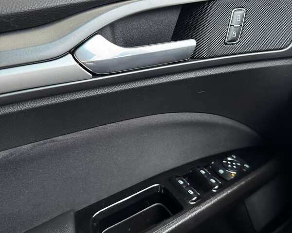 Синий Форд Фьюжн, объемом двигателя 2.5 л и пробегом 118 тыс. км за 9600 $, фото 14 на Automoto.ua