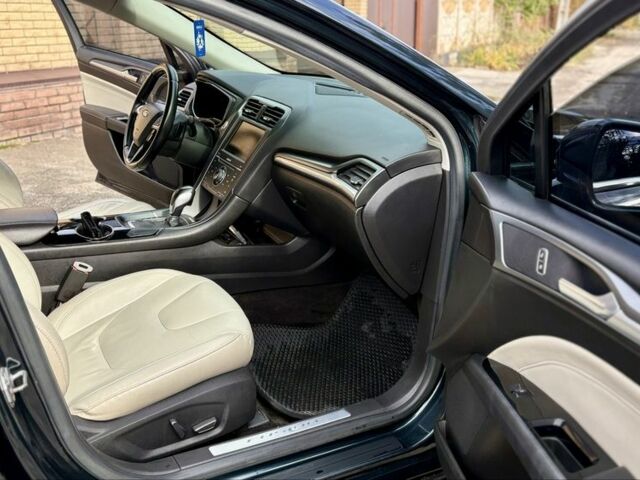 Синий Форд Фьюжн, объемом двигателя 2 л и пробегом 212 тыс. км за 9850 $, фото 6 на Automoto.ua