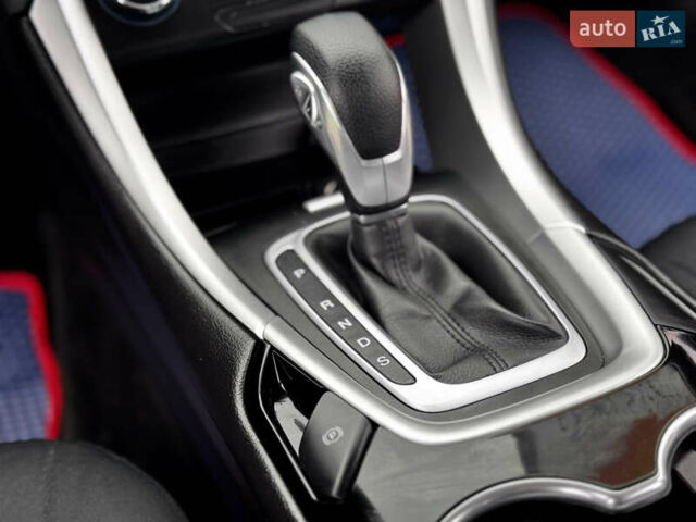 Синий Форд Фьюжн, объемом двигателя 2.49 л и пробегом 166 тыс. км за 8999 $, фото 66 на Automoto.ua